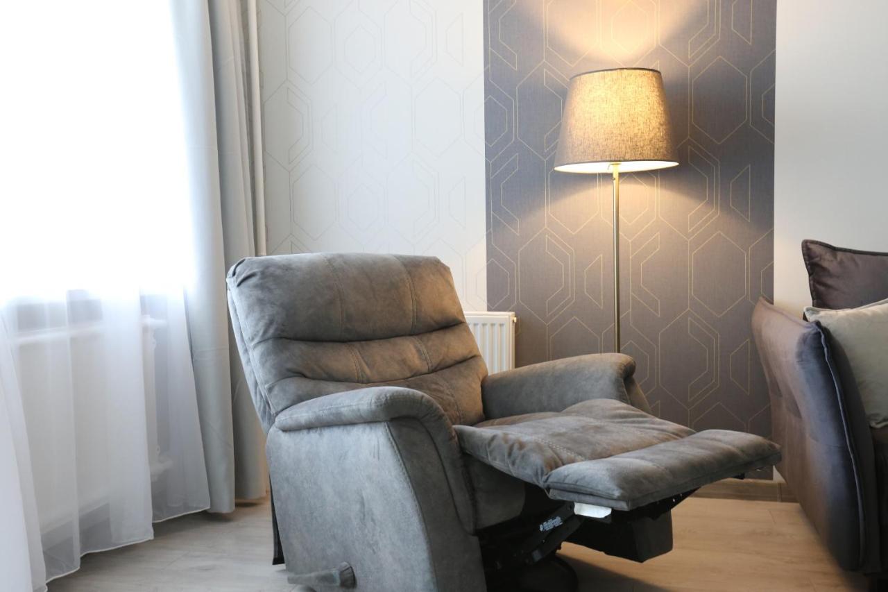 Comfy 2 Room Apartment - Free Parking - 350Mbps Wifi - Netflix كاوناس المظهر الخارجي الصورة
