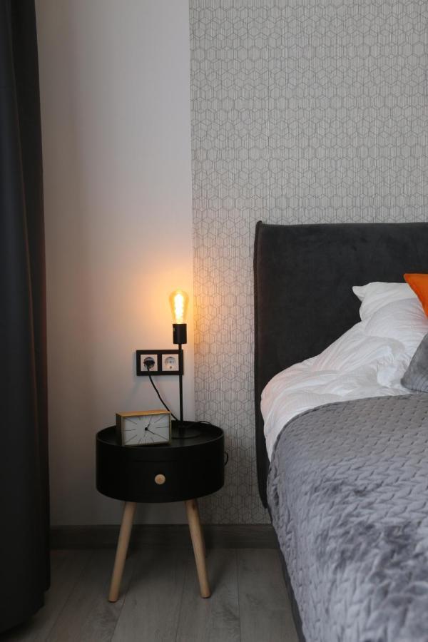 Comfy 2 Room Apartment - Free Parking - 350Mbps Wifi - Netflix كاوناس المظهر الخارجي الصورة