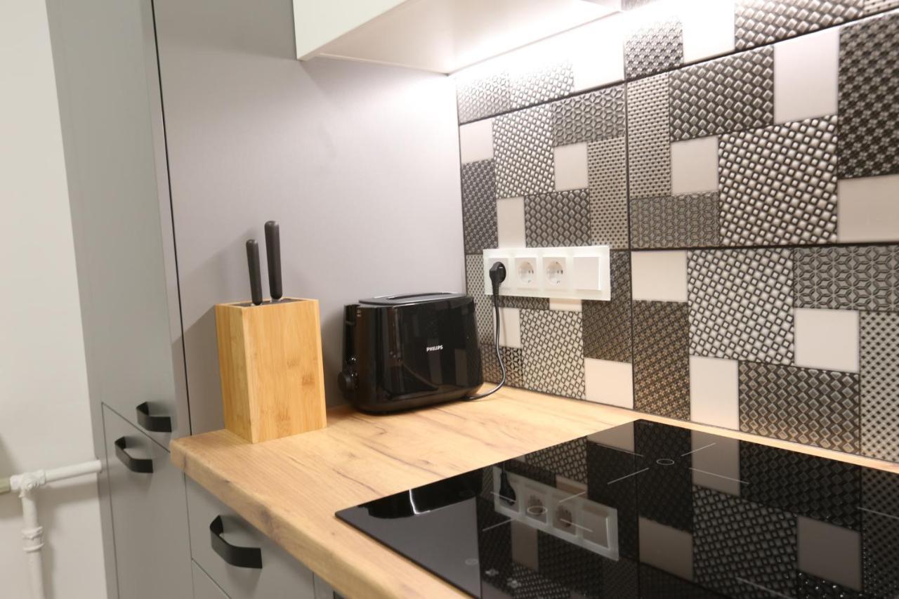 Comfy 2 Room Apartment - Free Parking - 350Mbps Wifi - Netflix كاوناس المظهر الخارجي الصورة