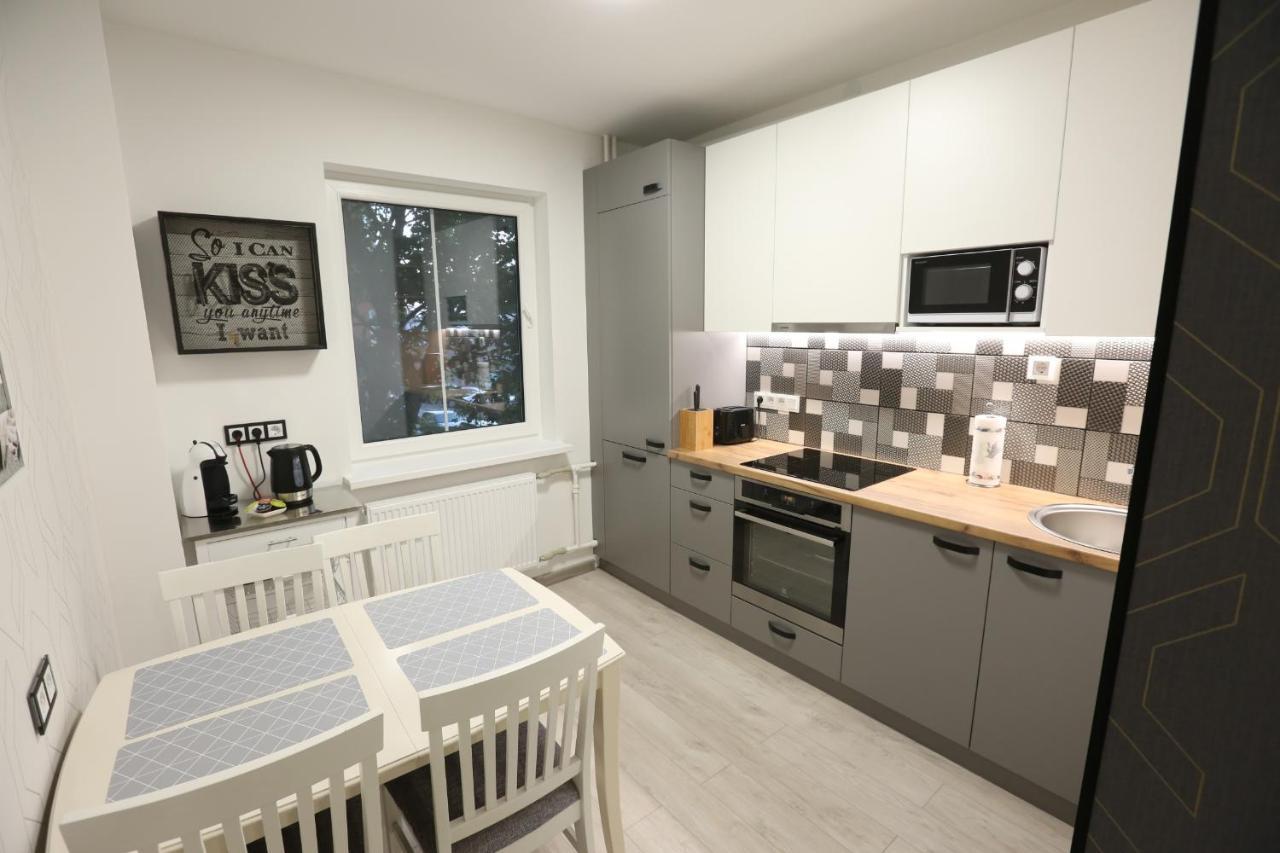 Comfy 2 Room Apartment - Free Parking - 350Mbps Wifi - Netflix كاوناس المظهر الخارجي الصورة
